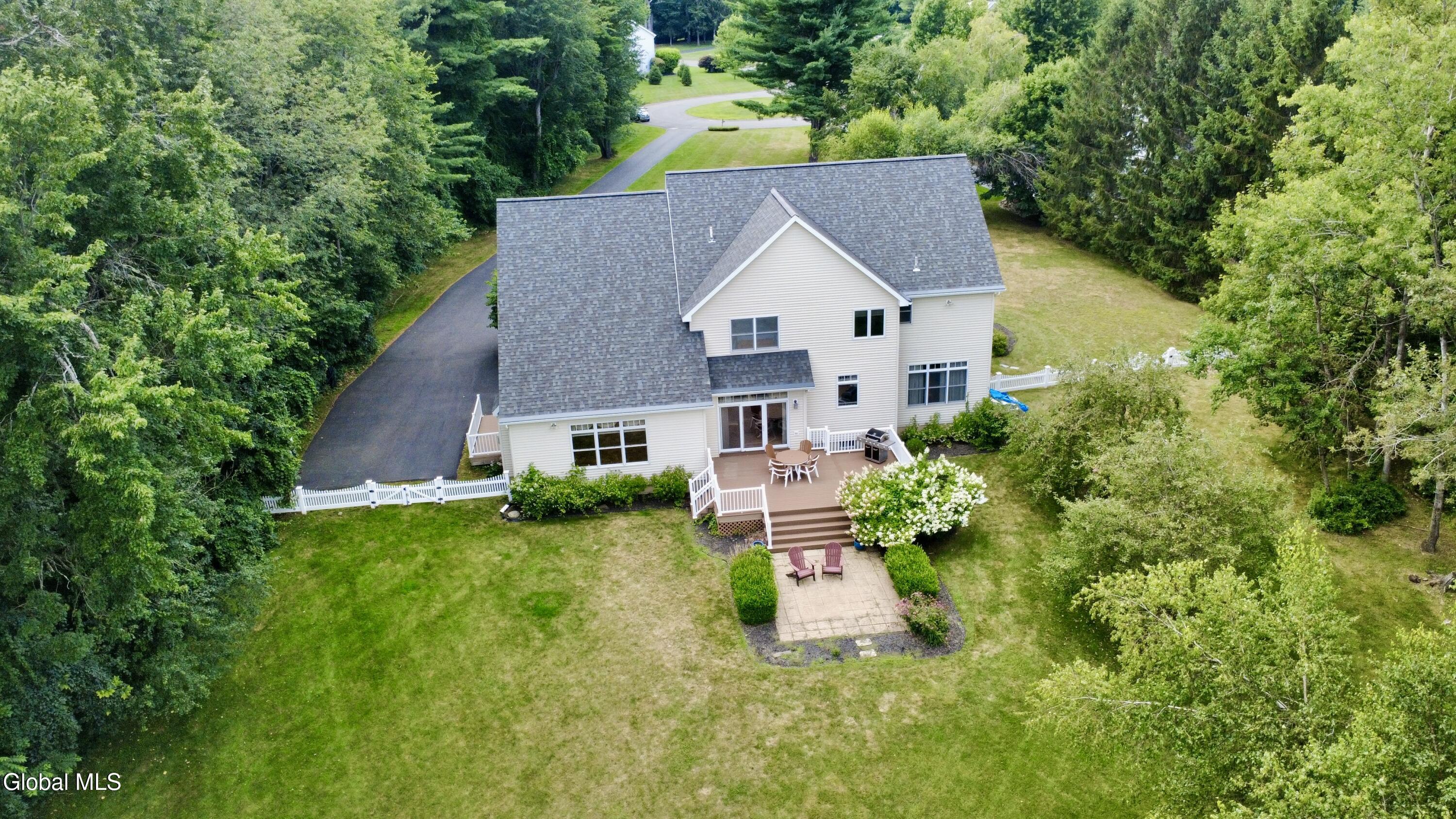 106 Elizabethfield Way Altamont NY 12009