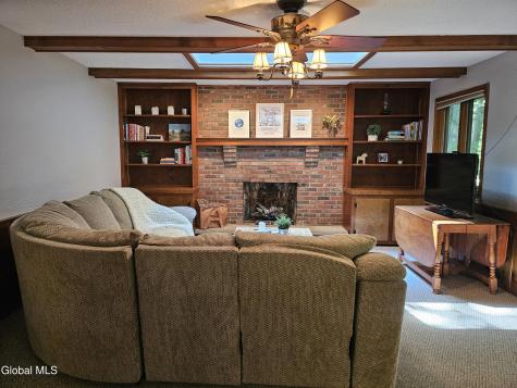 35 Via Maria Drive Glenville NY 12302