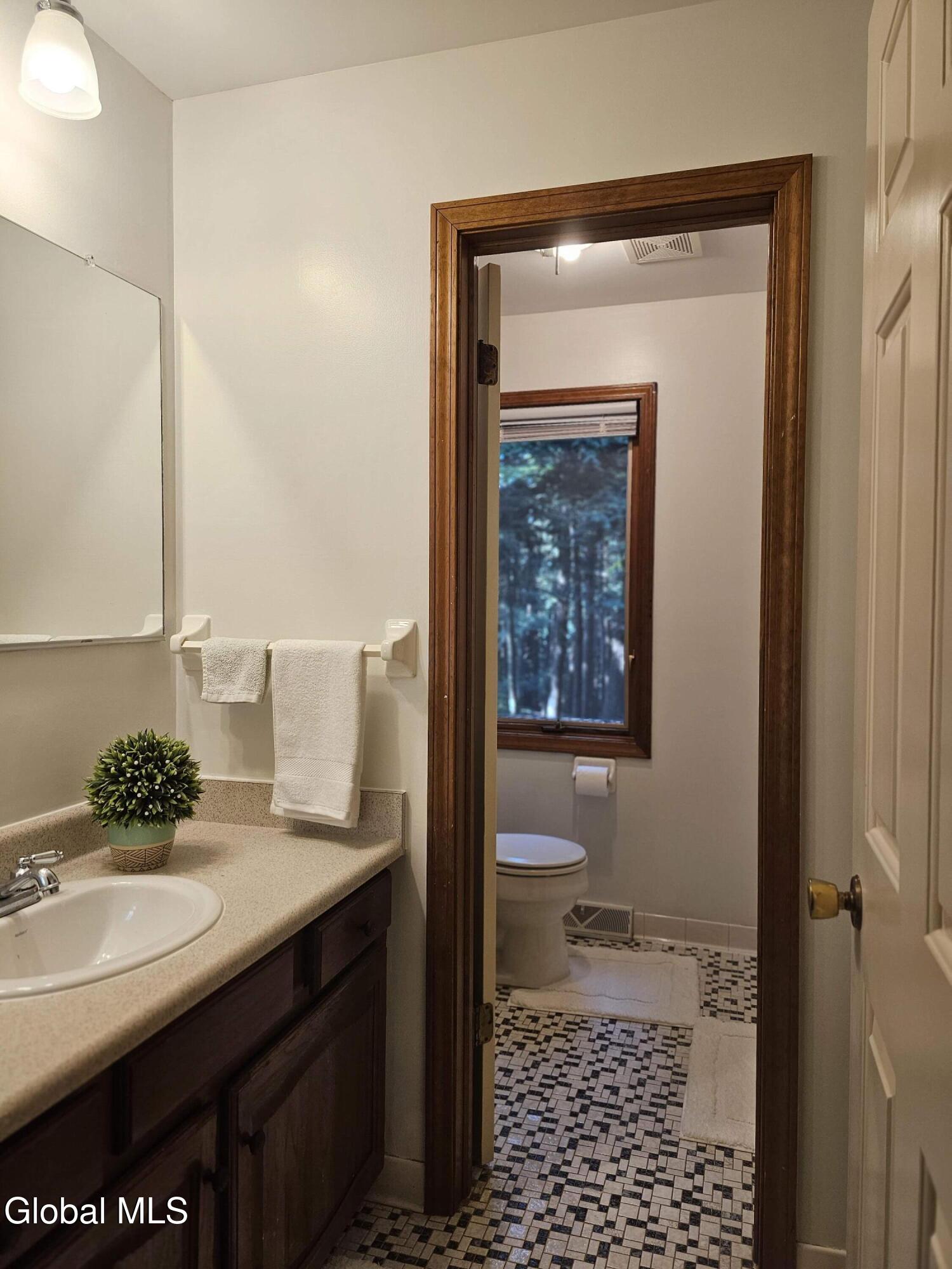 35 Via Maria Drive Glenville NY 12302