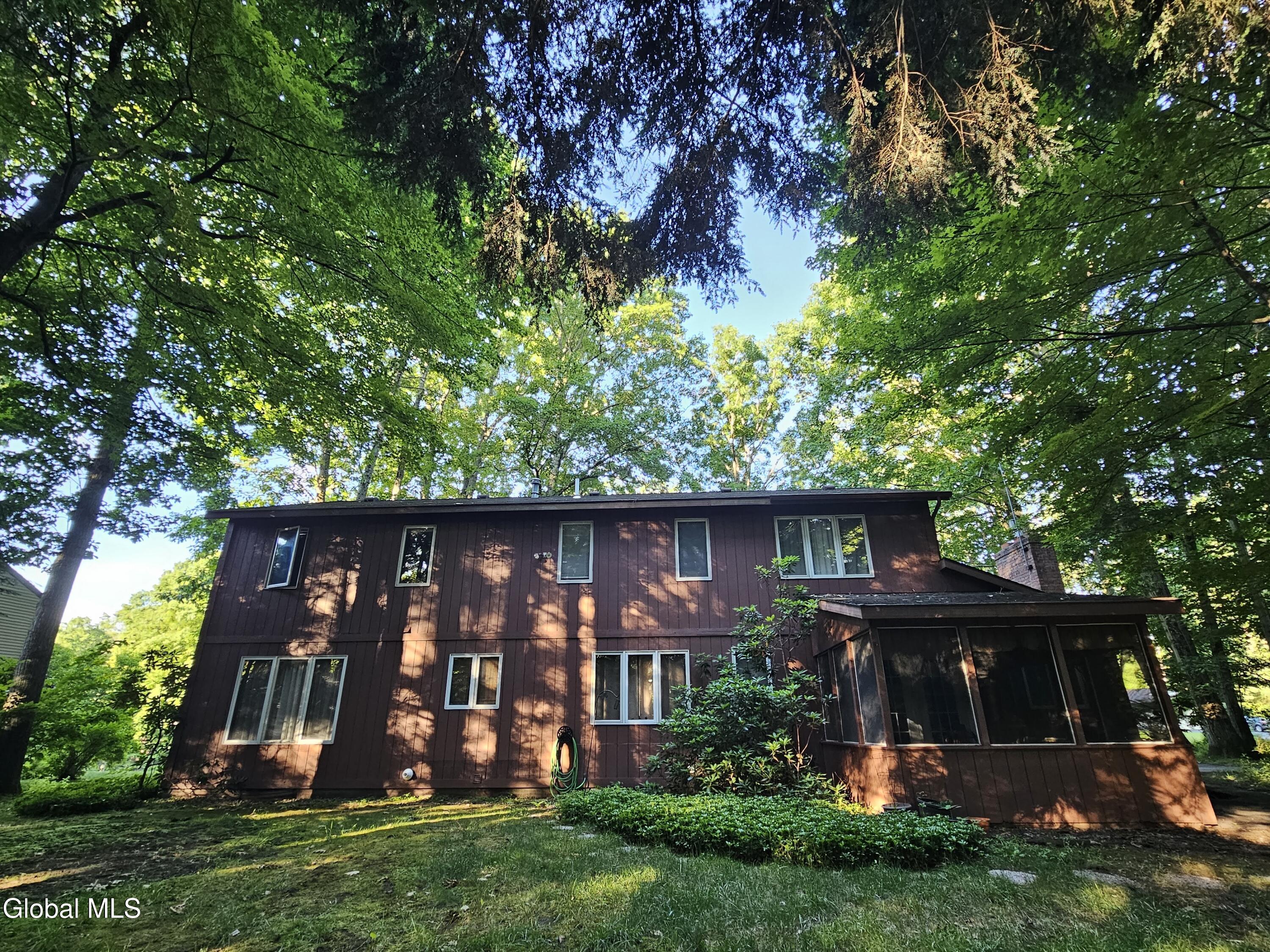 35 Via Maria Drive Glenville NY 12302