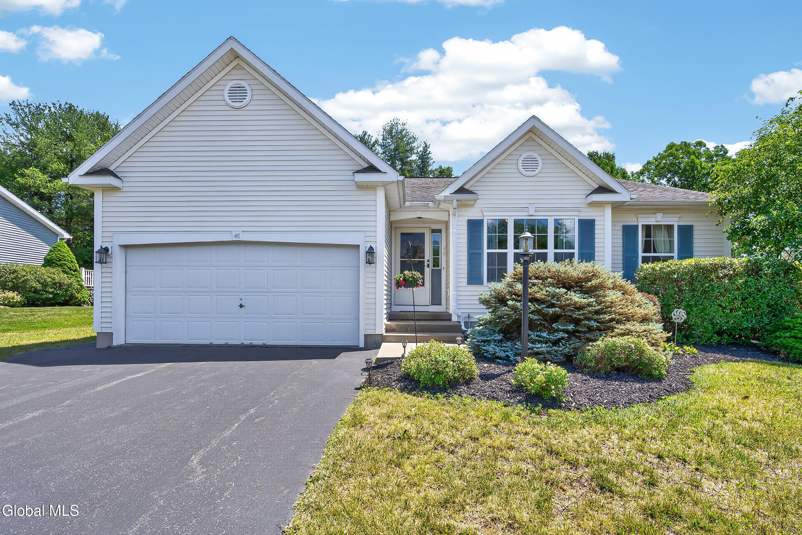 48 Holly Boulevard Schenectady NY 12302