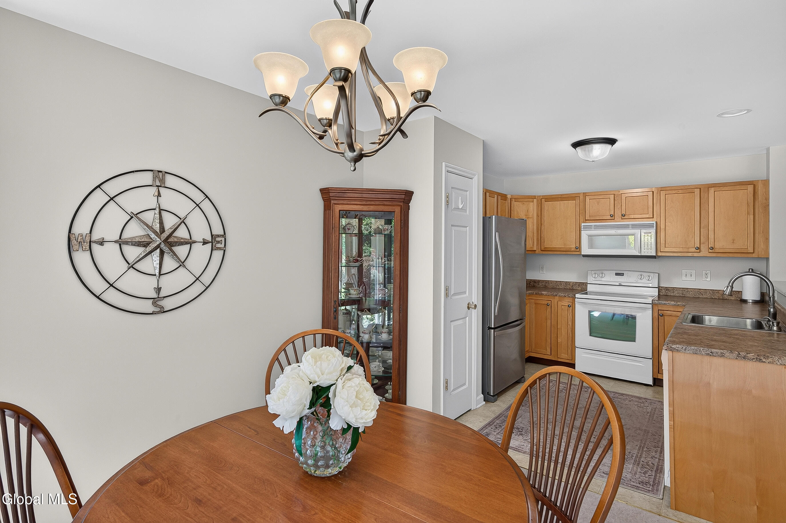 48 Holly Boulevard Schenectady NY 12302