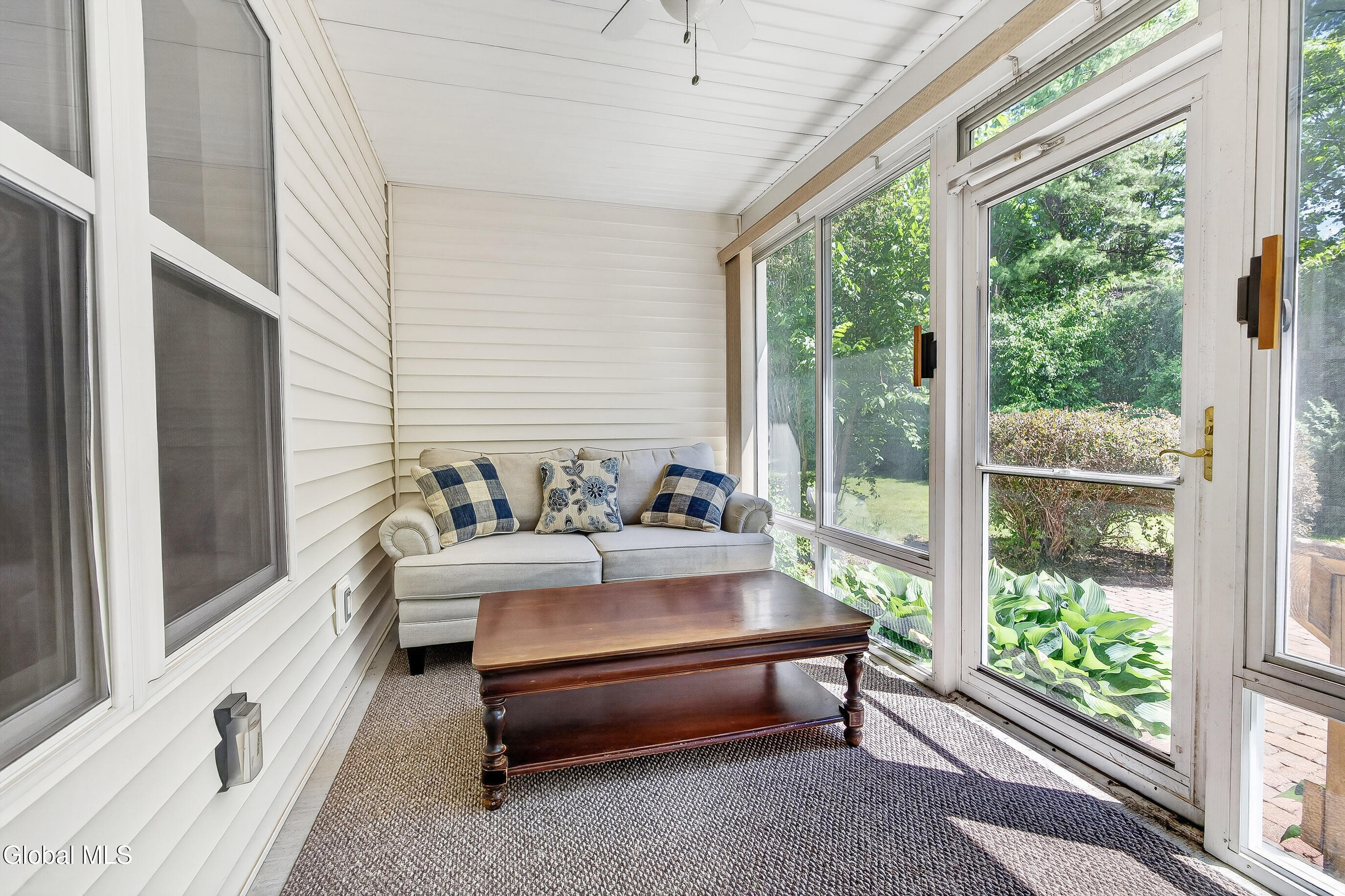 48 Holly Boulevard Schenectady NY 12302