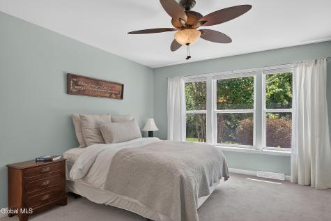 48 Holly Boulevard Schenectady NY 12302
