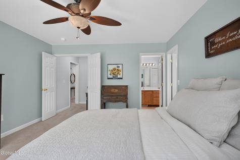 48 Holly Boulevard Schenectady NY 12302