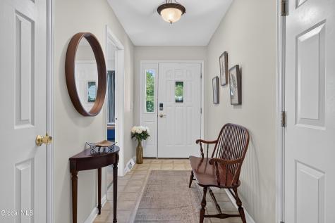 48 Holly Boulevard Schenectady NY 12302