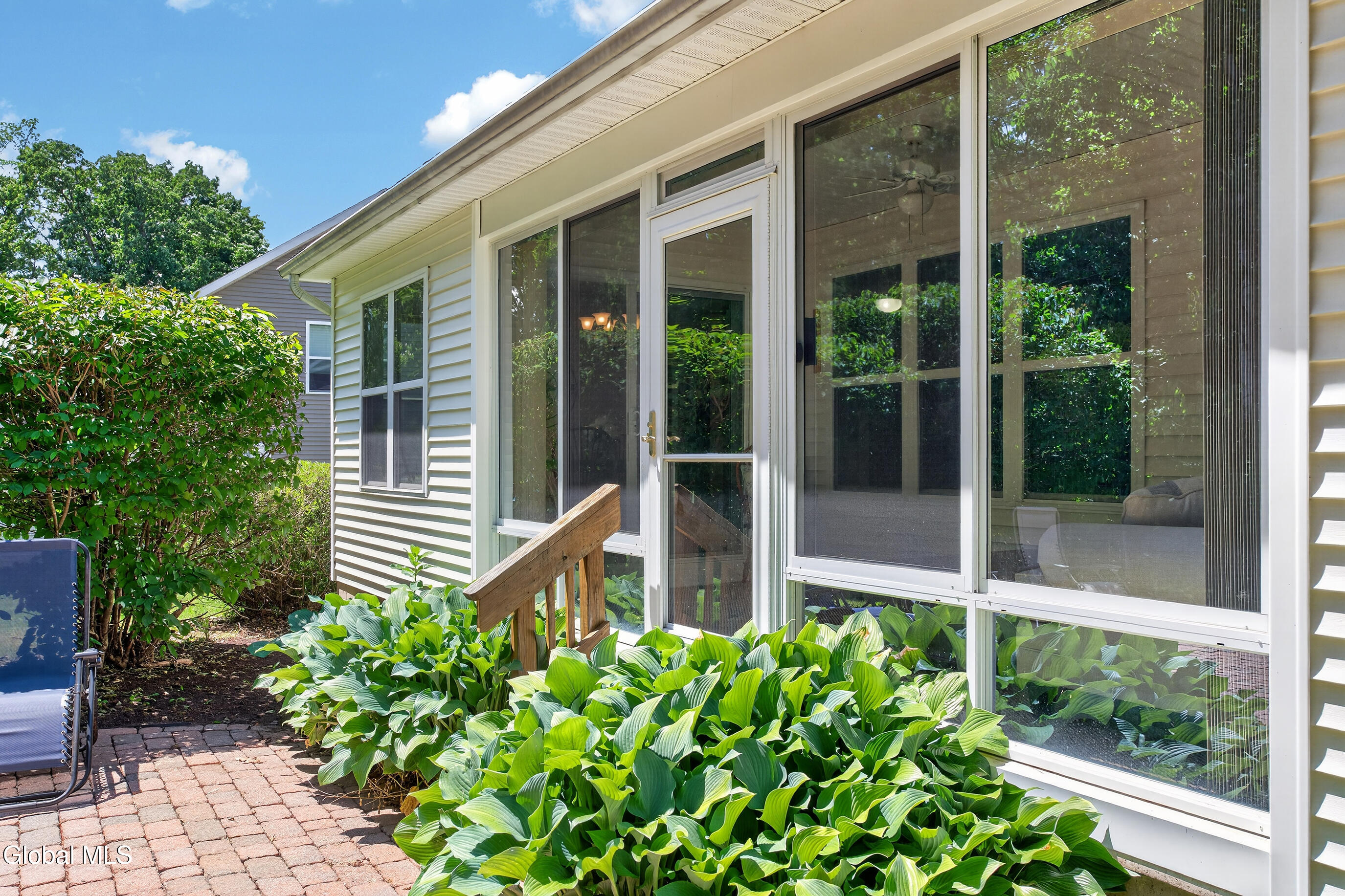 48 Holly Boulevard Schenectady NY 12302