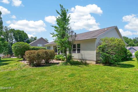 48 Holly Boulevard Schenectady NY 12302