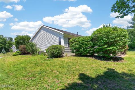 48 Holly Boulevard Schenectady NY 12302
