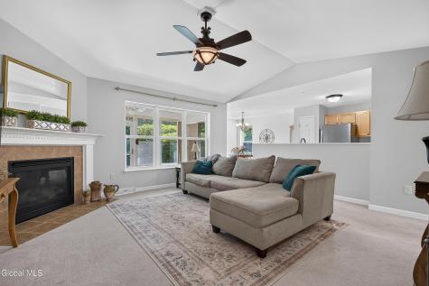 48 Holly Boulevard Schenectady NY 12302