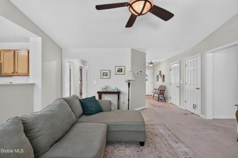 48 Holly Boulevard Schenectady NY 12302