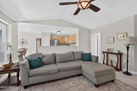 48 Holly Boulevard Schenectady NY 12302