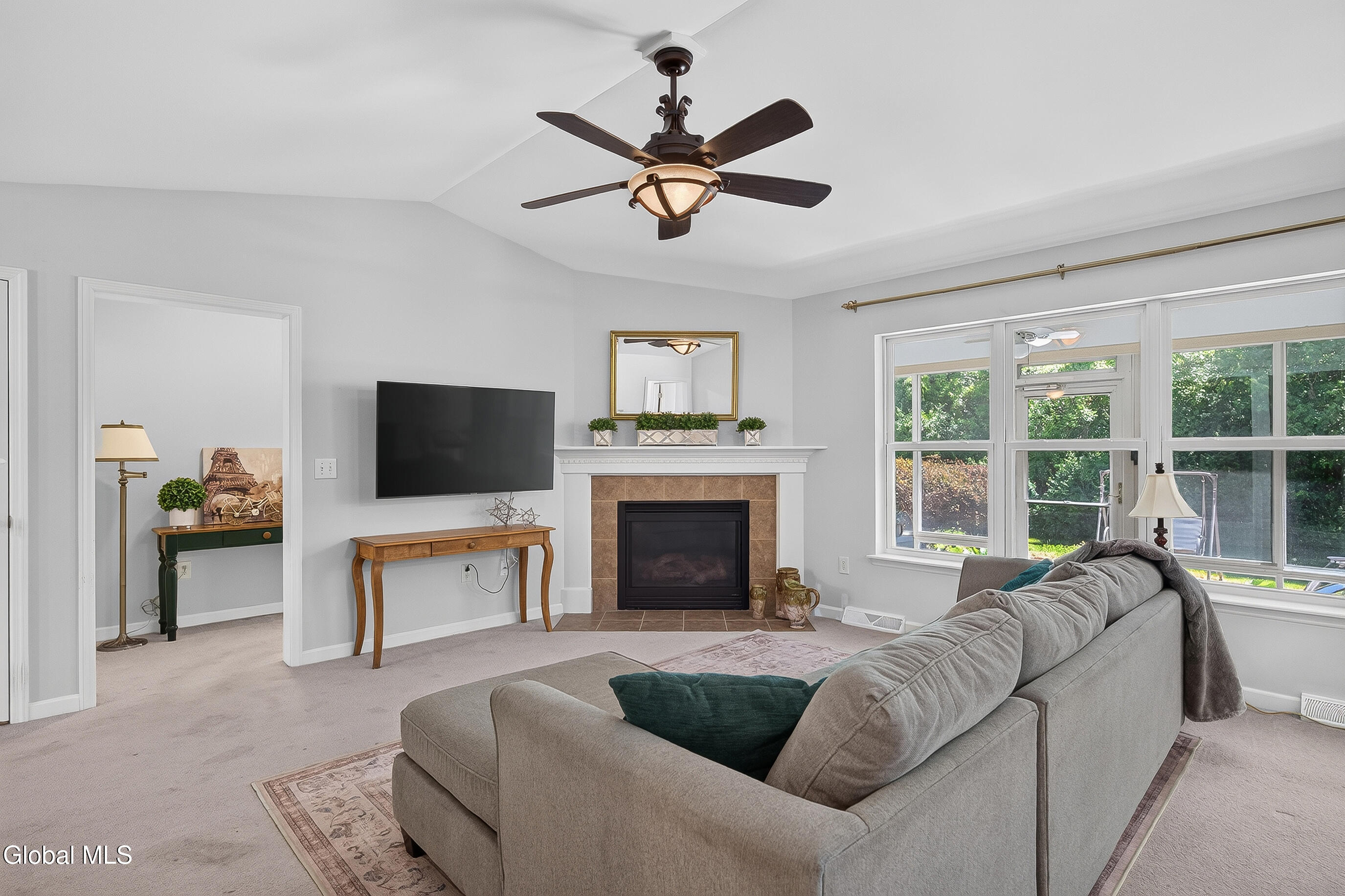 48 Holly Boulevard Schenectady NY 12302
