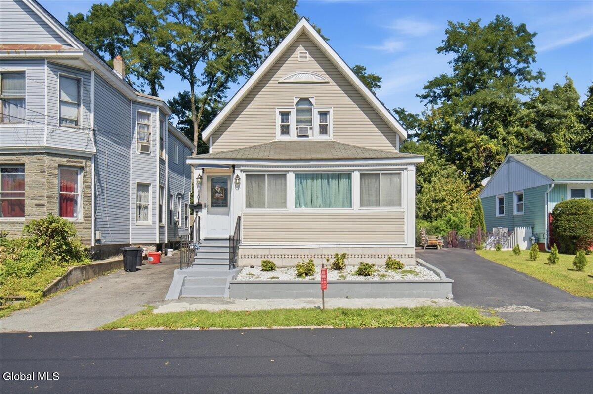 1101 Van Velsen Street Schenectady NY 12303