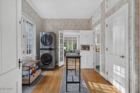 1175 Stratford Road Schenectady NY 12308