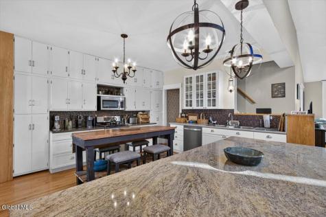 1175 Stratford Road Schenectady NY 12308