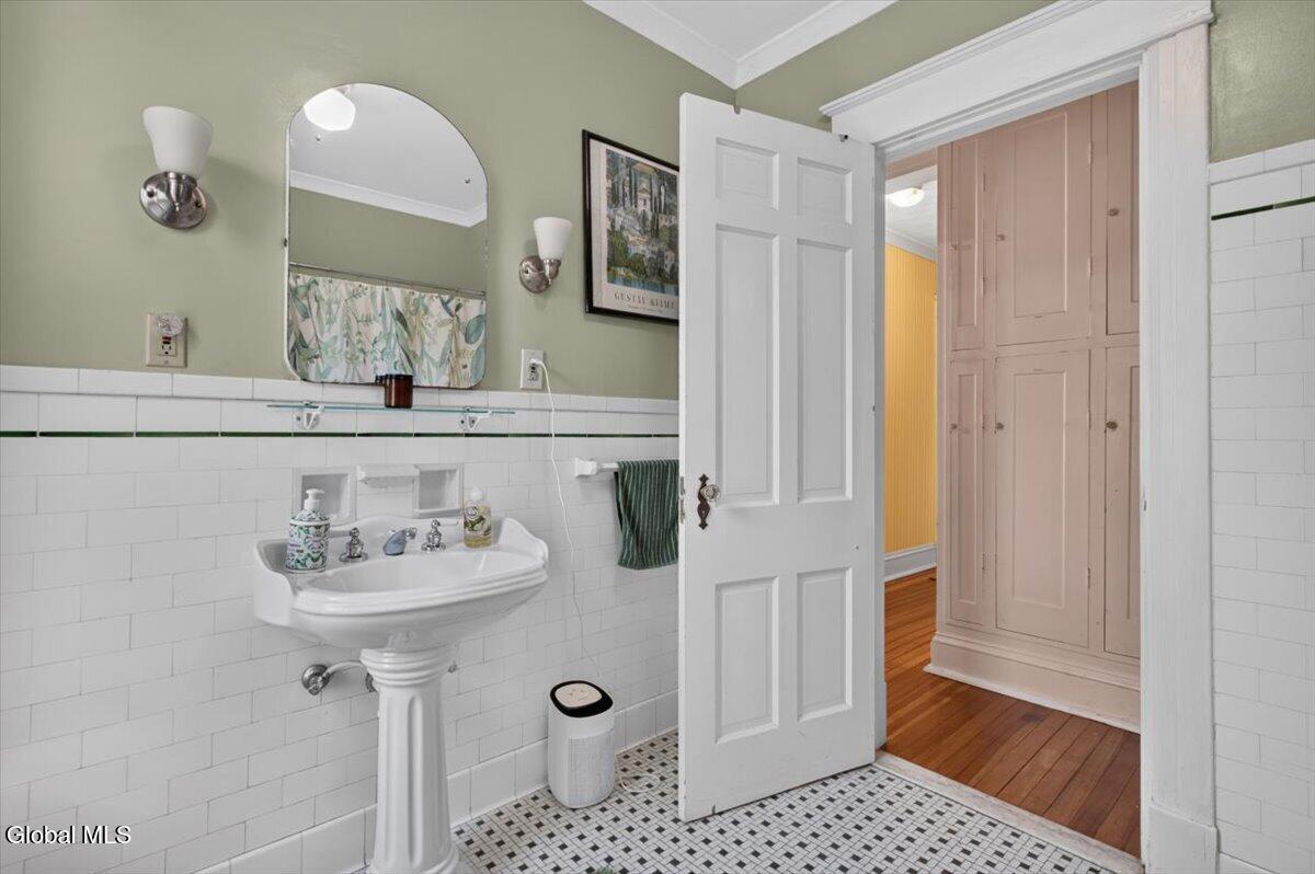 1175 Stratford Road Schenectady NY 12308
