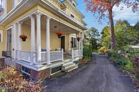 1175 Stratford Road Schenectady NY 12308