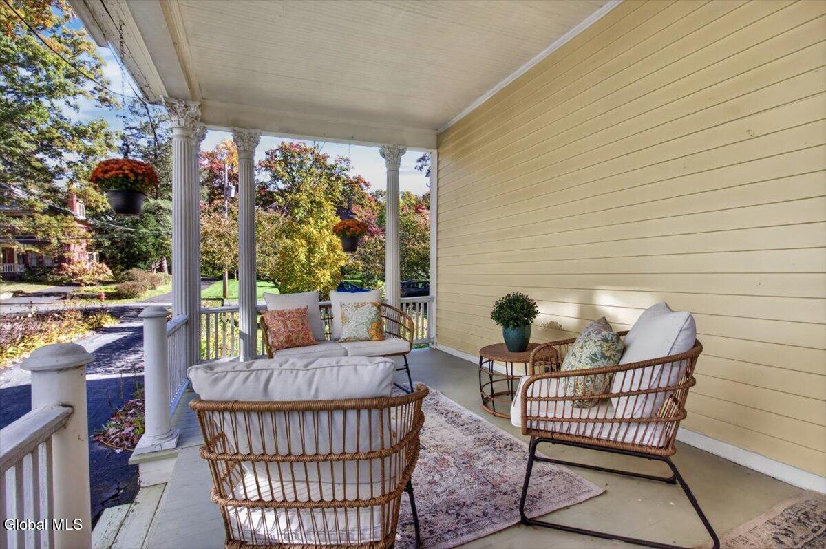 1175 Stratford Road Schenectady NY 12308