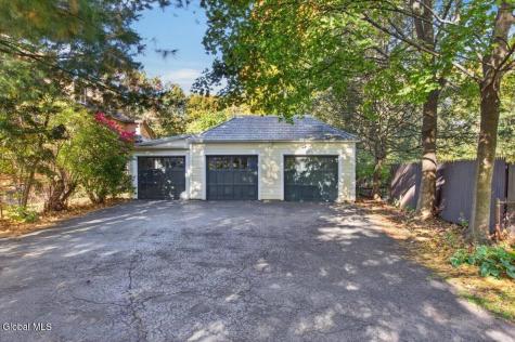 1175 Stratford Road Schenectady NY 12308