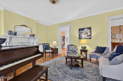 1175 Stratford Road Schenectady NY 12308