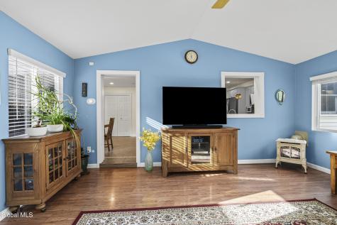 123 Halfmoon Drive Guilderland NY 12009