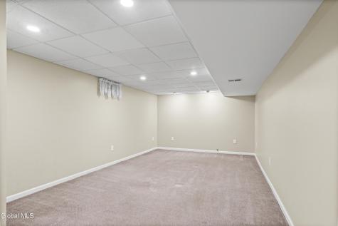 123 Halfmoon Drive Guilderland NY 12009