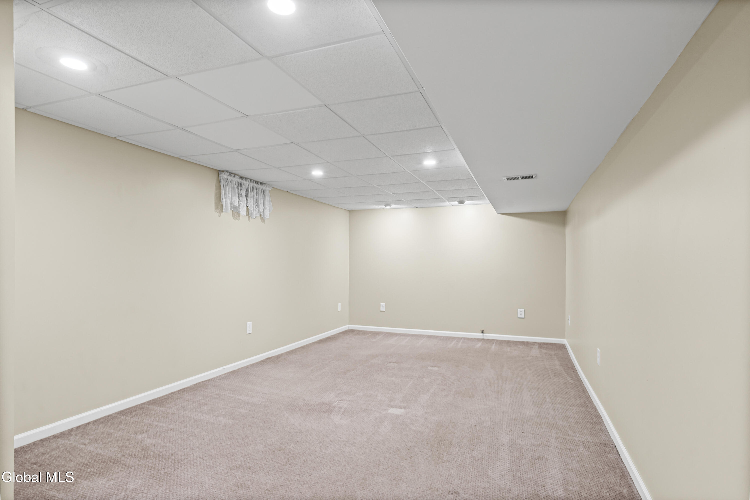 123 Halfmoon Drive Guilderland NY 12009
