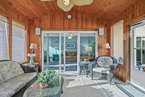 123 Halfmoon Drive Guilderland NY 12009