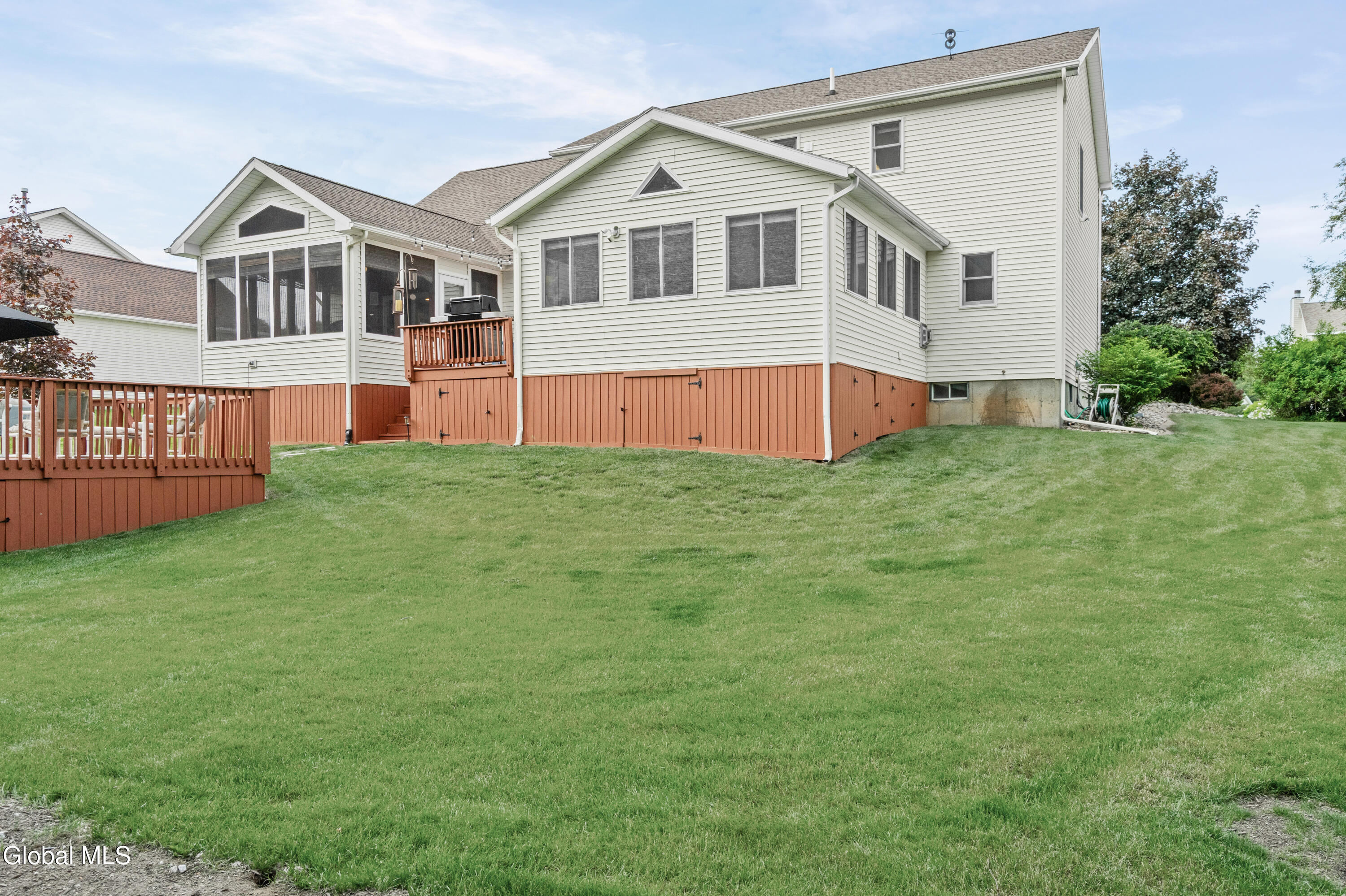 123 Halfmoon Drive Guilderland NY 12009