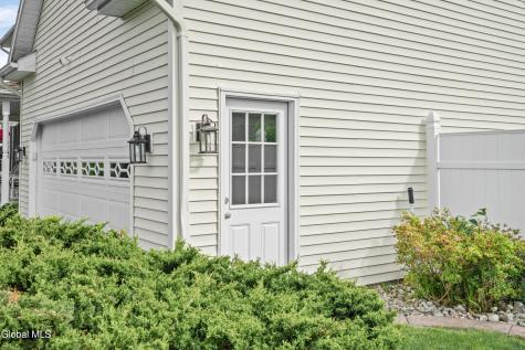 123 Halfmoon Drive Guilderland NY 12009