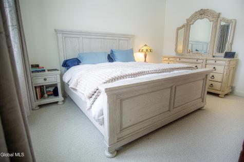 9 New Heron Drive Mechanicville NY 12118