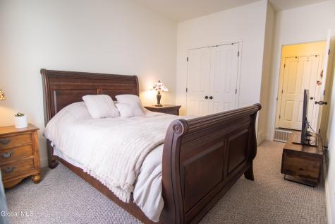 9 New Heron Drive Mechanicville NY 12118