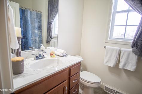 9 New Heron Drive Mechanicville NY 12118