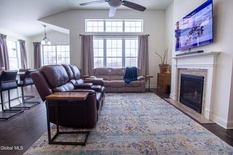 9 New Heron Drive Mechanicville NY 12118