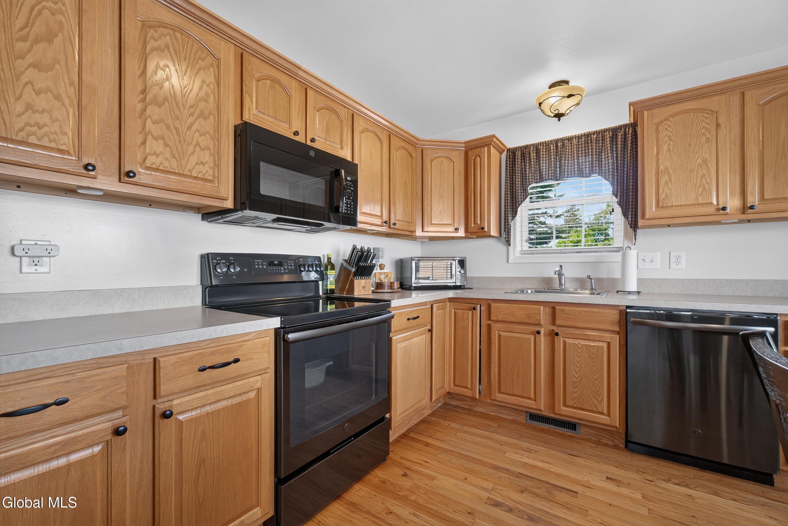 2513 Callahan Avenue Watervliet NY 12189