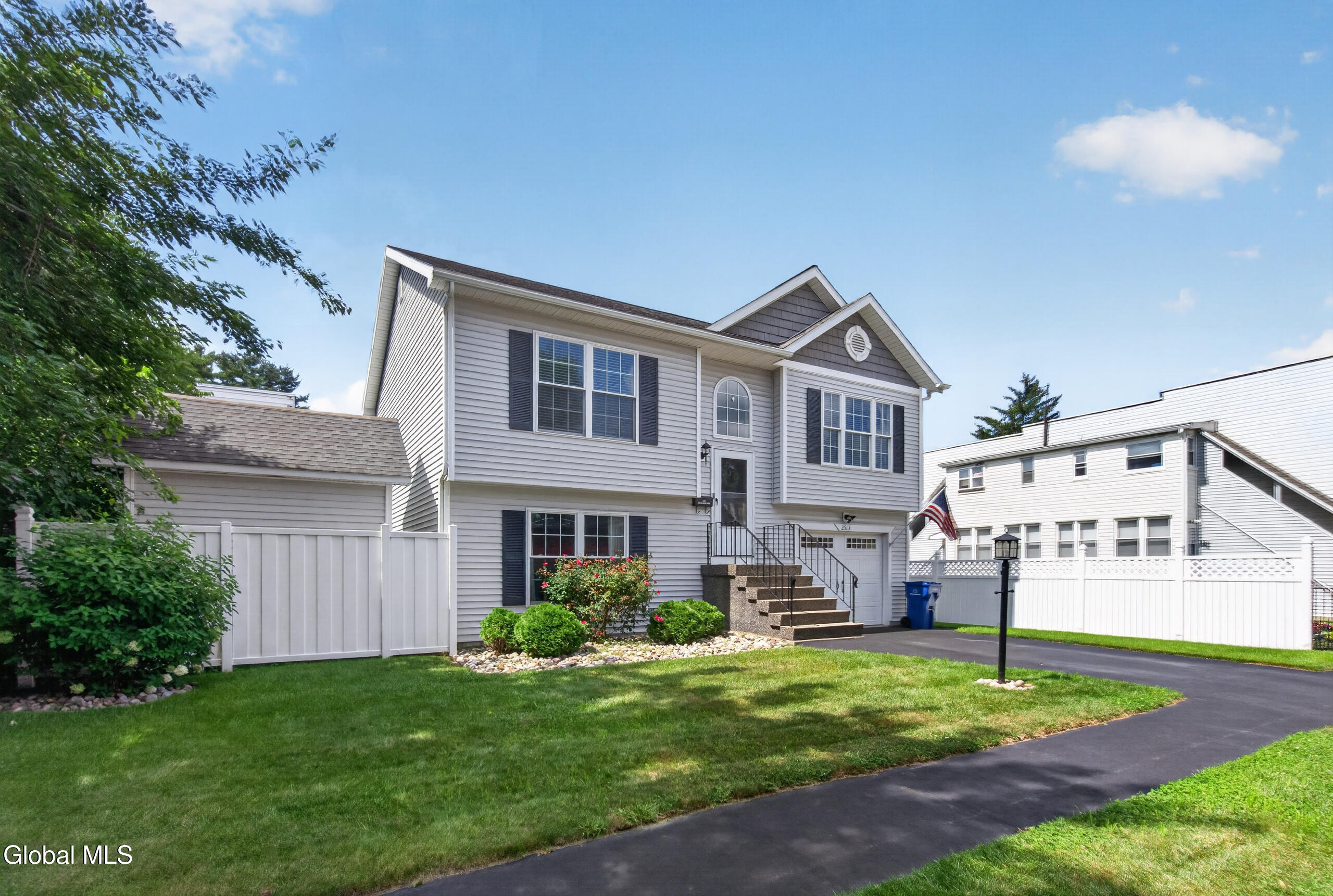 2513 Callahan Avenue Watervliet NY 12189
