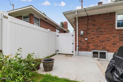 6 Ormond Street Albany NY 12203