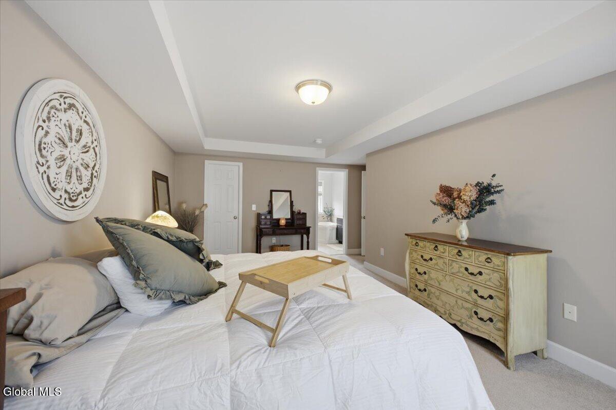 37 Walden Circle Saratoga Springs NY 12866