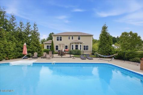 37 Walden Circle Saratoga Springs NY 12866