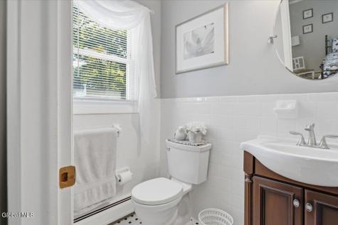 7 Turnberry Lane Clifton Park NY 12065