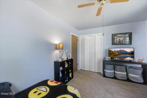 7 Turnberry Lane Clifton Park NY 12065