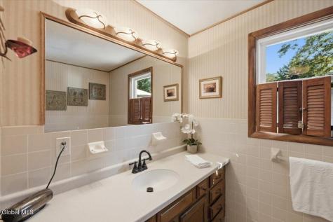 7 Turnberry Lane Clifton Park NY 12065