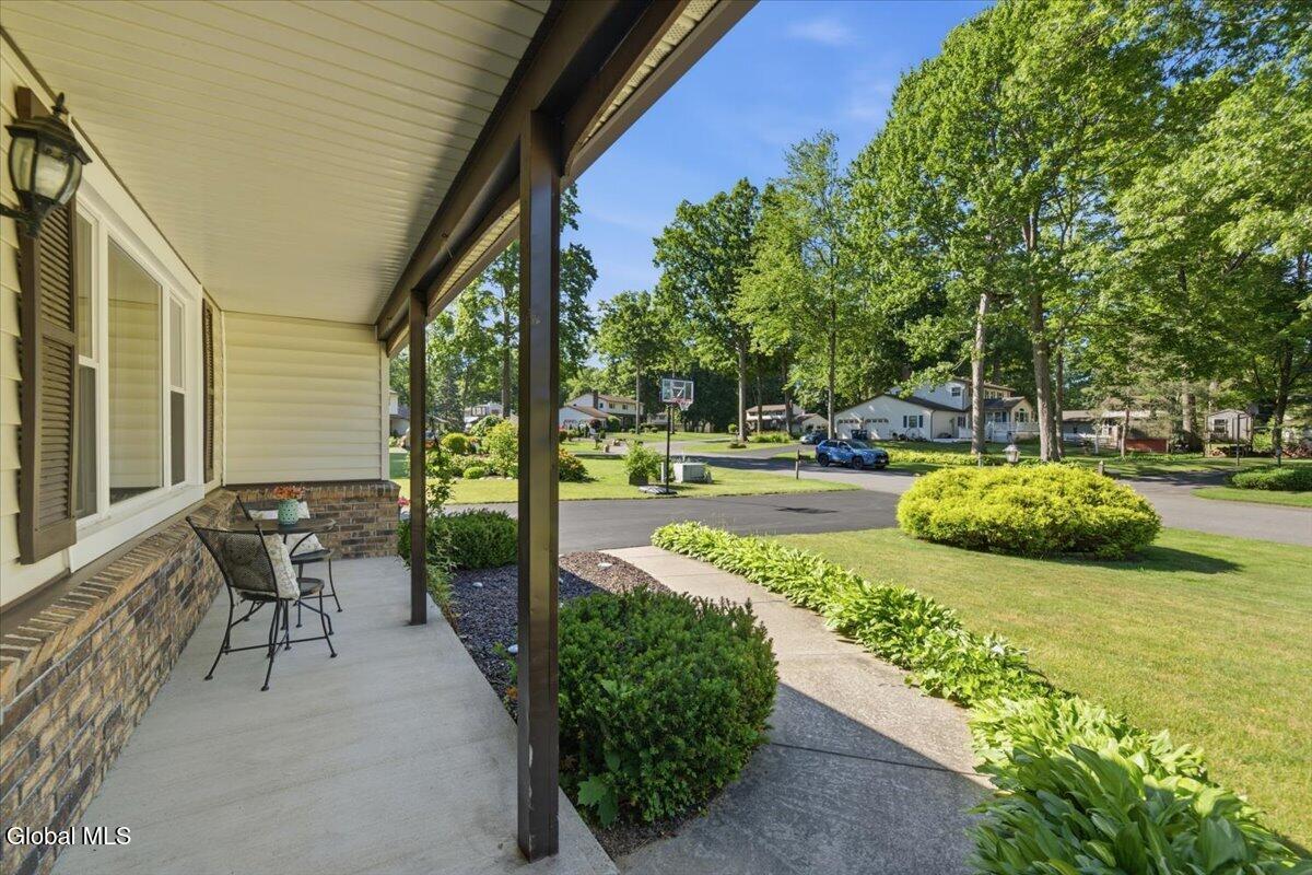 7 Turnberry Lane Clifton Park NY 12065