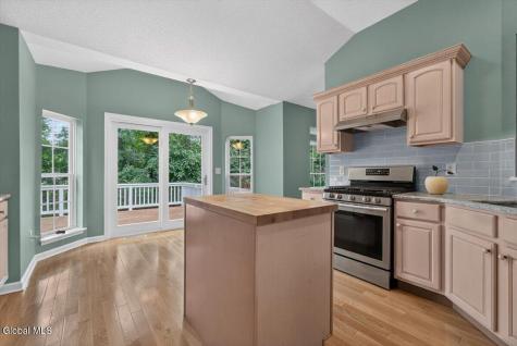 30 Mayfield Drive Clifton Park NY 12065