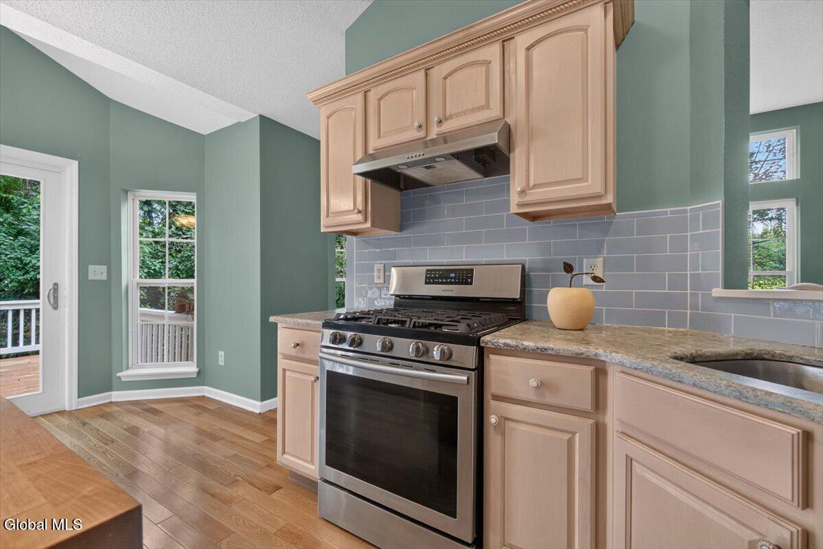 30 Mayfield Drive Clifton Park NY 12065