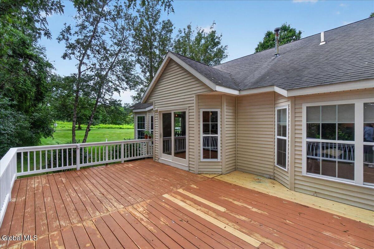 30 Mayfield Drive Clifton Park NY 12065