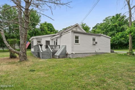 5 Wanzer Avenue East Greenbush NY 12144