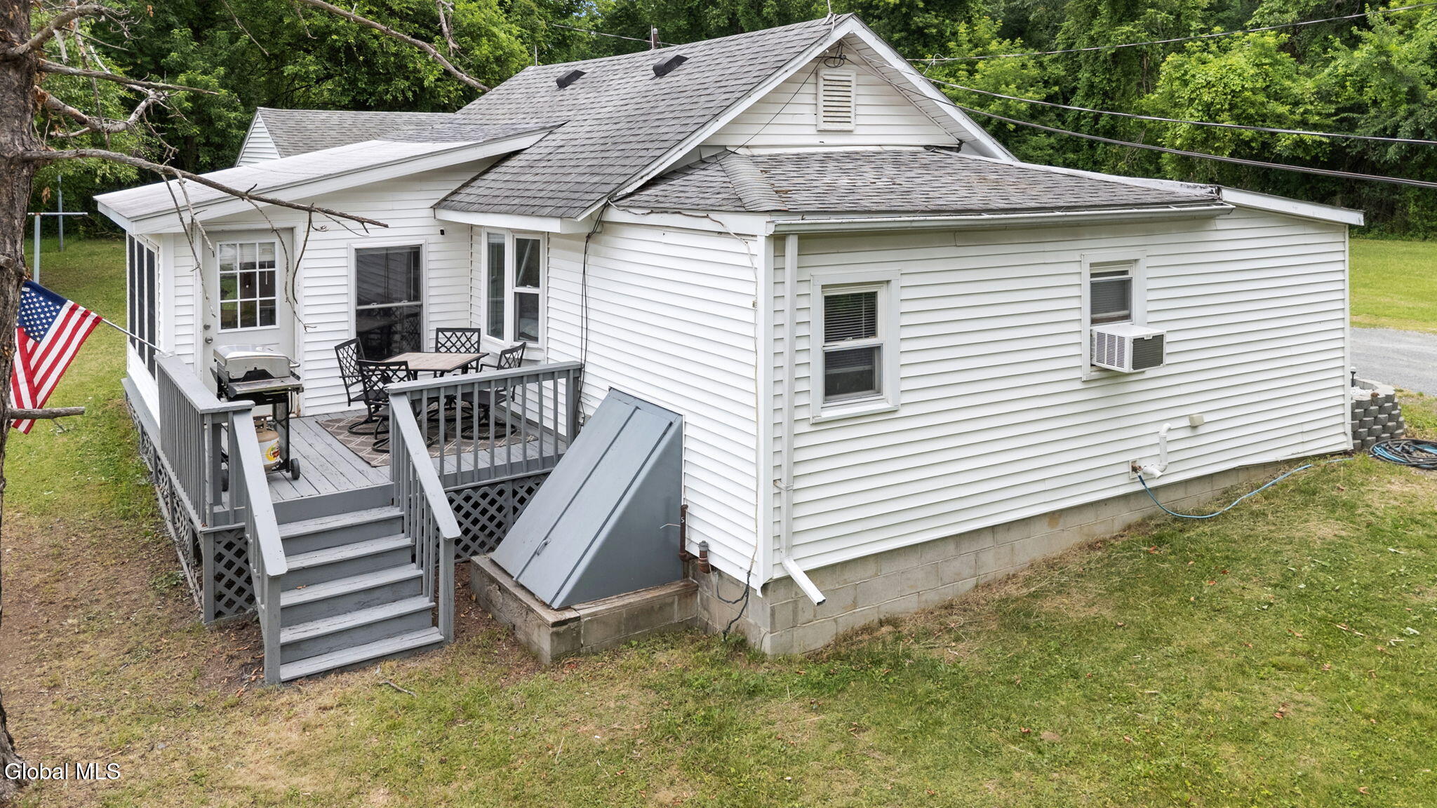 5 Wanzer Avenue East Greenbush NY 12144