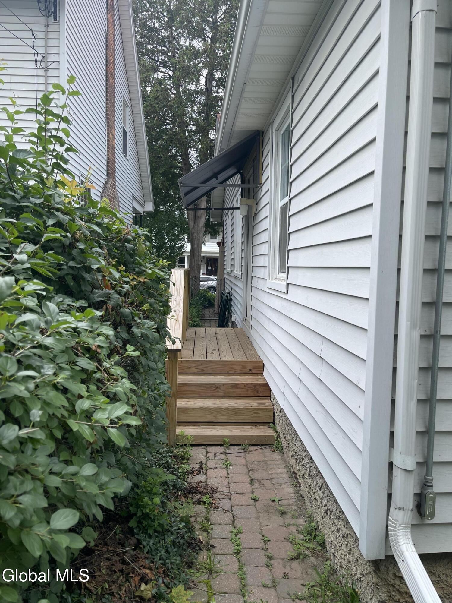 262 6th Avenue Troy NY 12182
